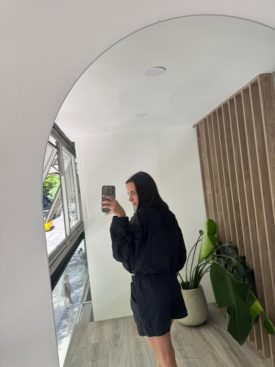 SHORT ROMPEVIENTO PARIS - Imagen 2