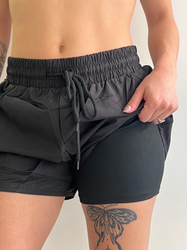 SHORT  HEBE