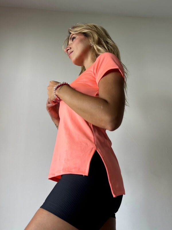 REMERA IARA