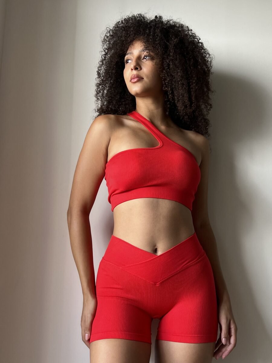 CALZA JULI
