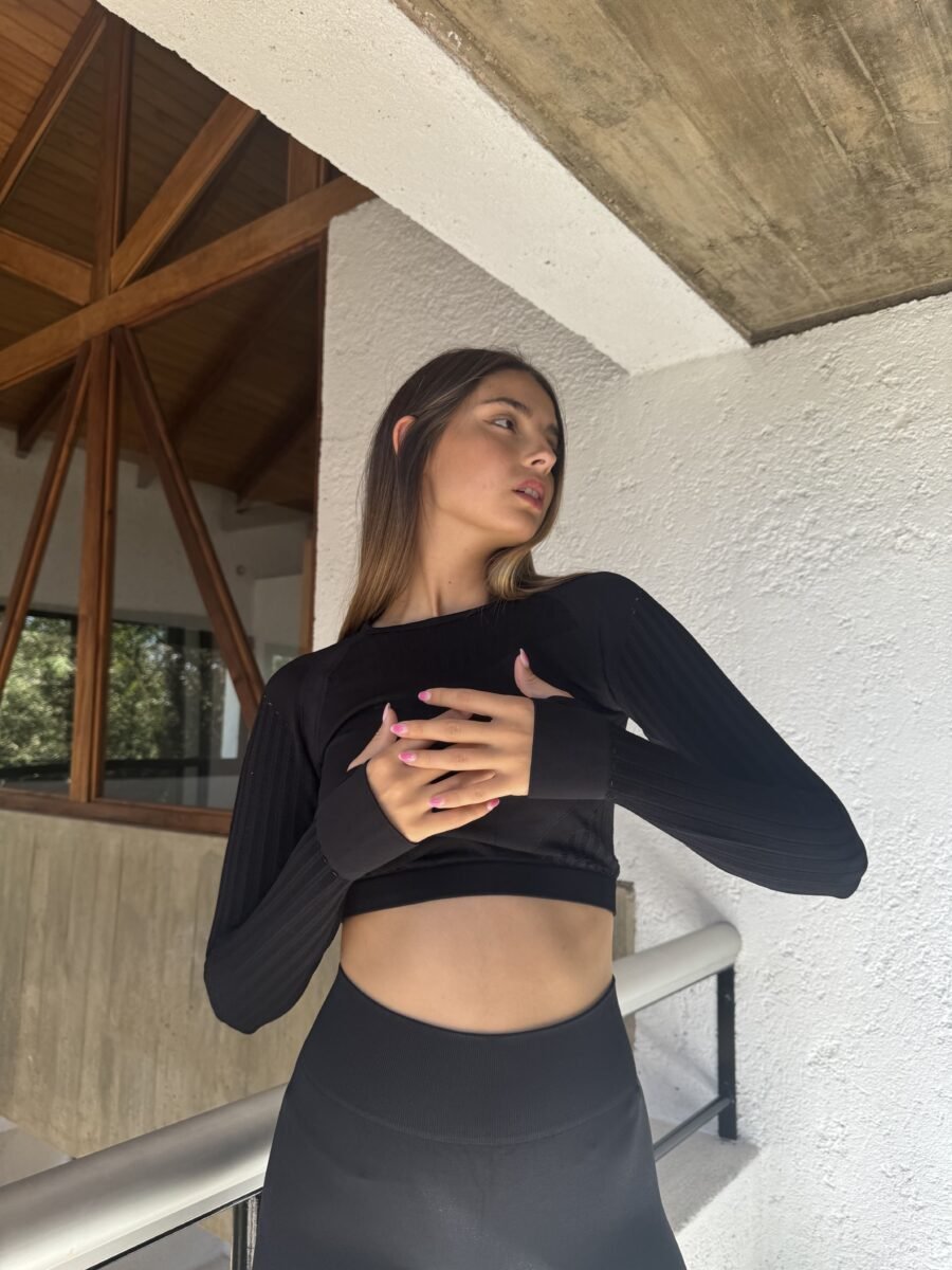 SET ADA(CROP MANGA LARGA+CALZA LARGA) - Imagen 2