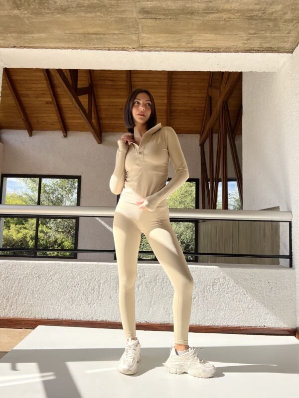 SET BRUNA (CALZA LARGA+BUZO)