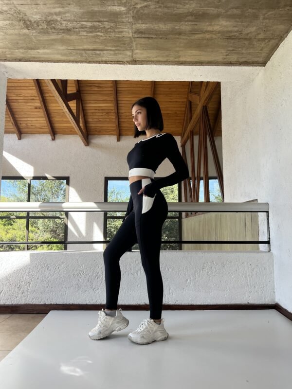 SET JOAQUINA (CALZA LARGA+CROP)