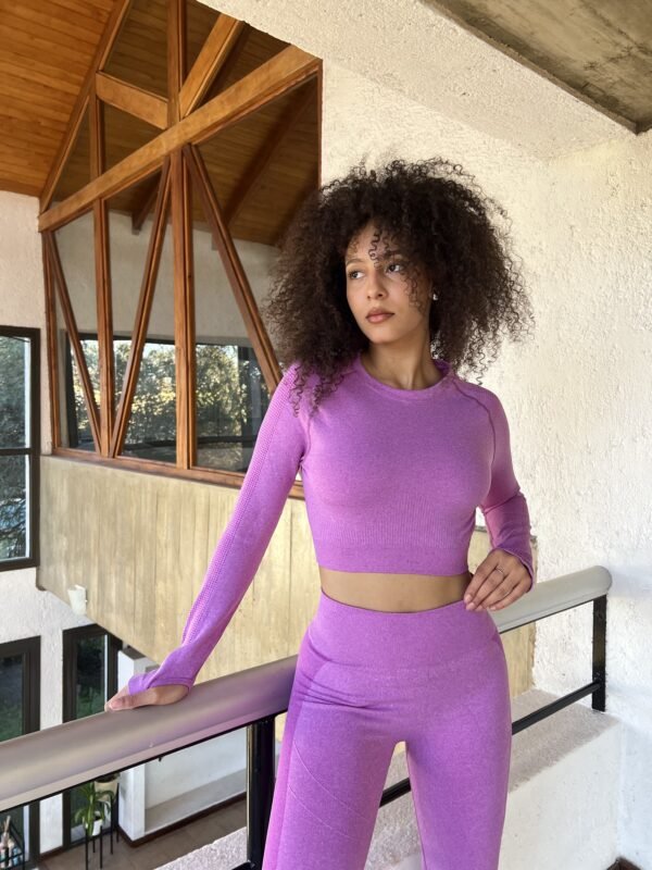 SET AMALIA (CROP+CALZA LARGA)
