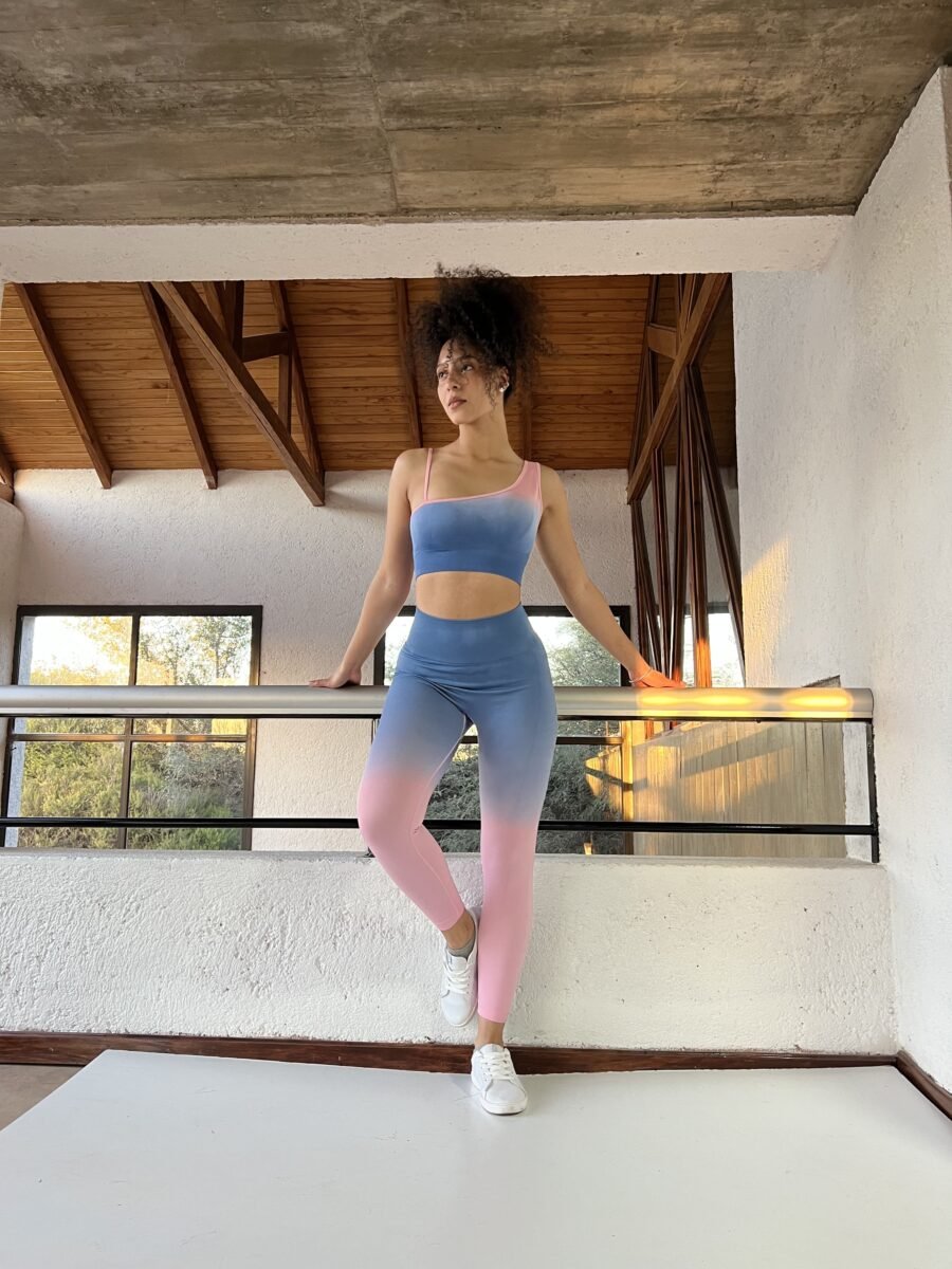 SET CLOE (TOP+CALZA LARGA)