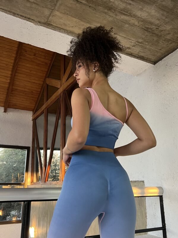 SET CLOE (TOP+CALZA LARGA)