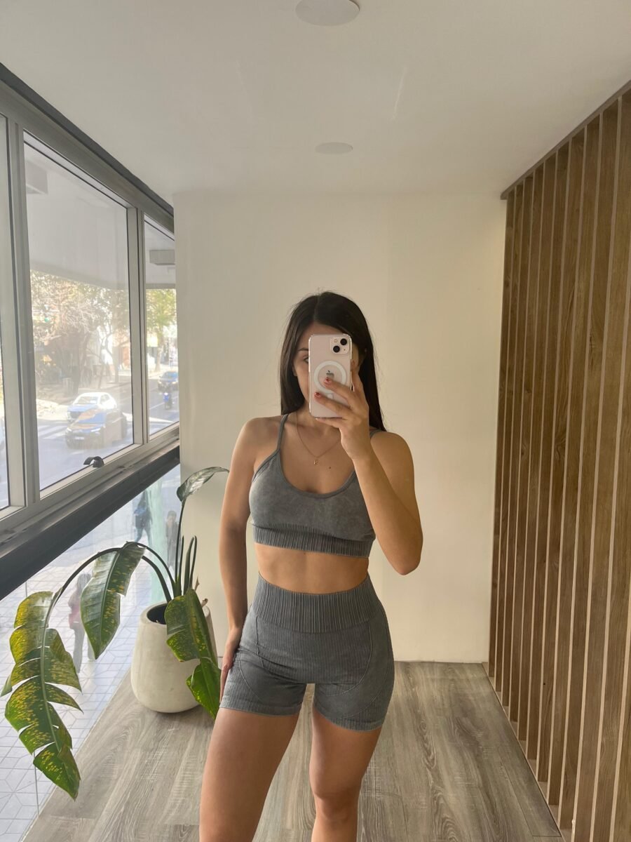 SET CHIARA (TOP + CALZA CORTA)