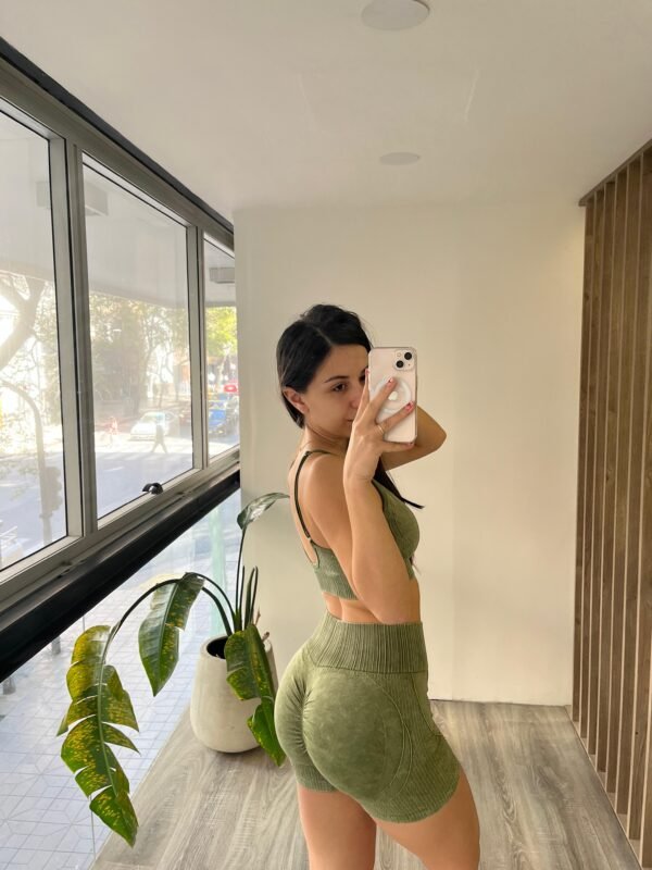 SET CHIARA (TOP + CALZA CORTA)
