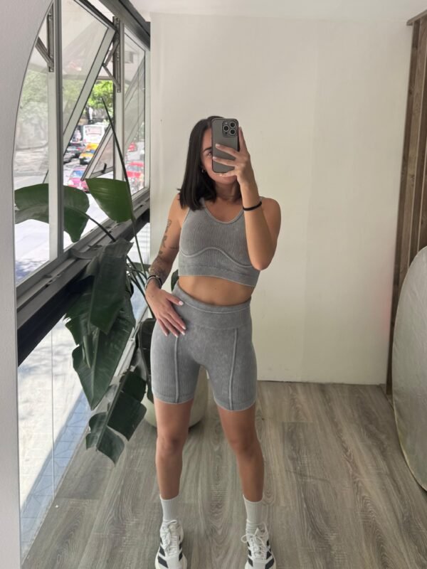 SET ALBA (TOP + CALZA CORTA)