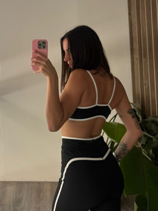 SET ROMA(TOP + CALZA) SIN FRUNCE